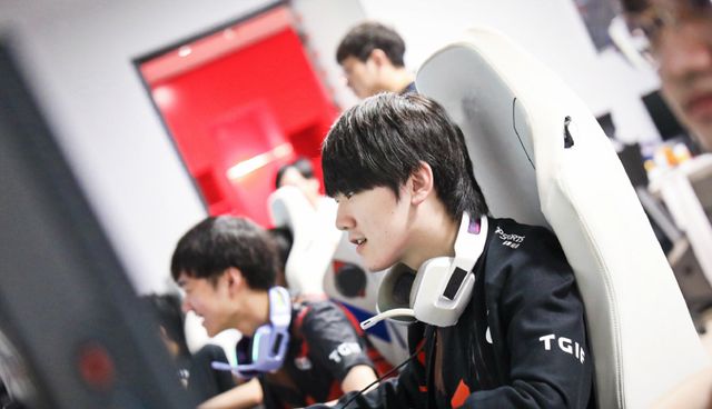 这种全局性 这种全局性