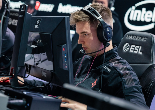 而是面向公 而是面向公