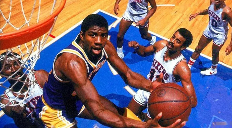 天下足球 天下足球