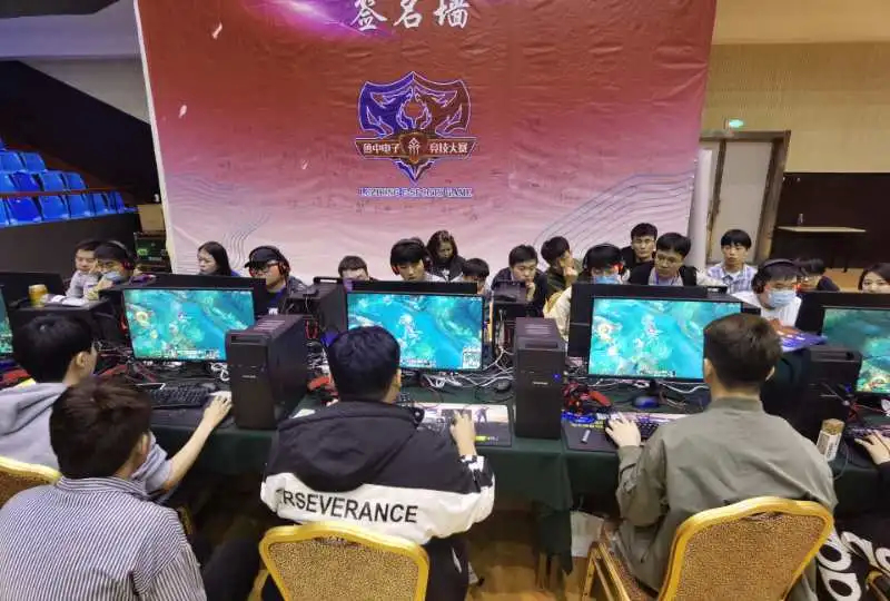 一是危机处 一是危机处
